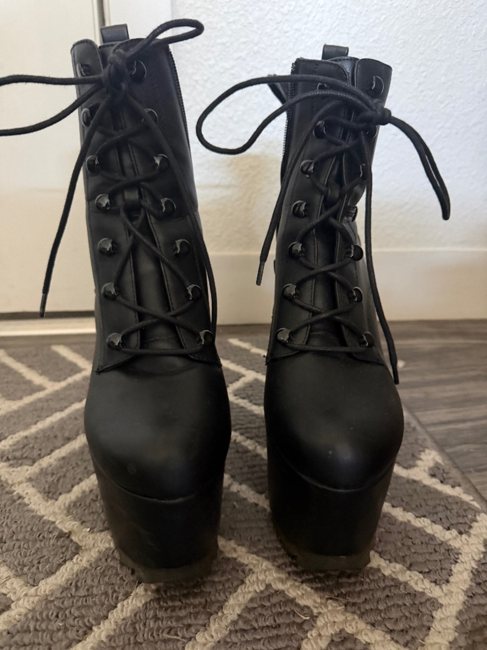 YRU PLATFORM LACE UP COMBAT BOOTS